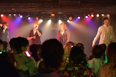 一番目のKaleido Knight LIVE画像です。