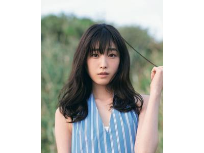 髙橋ひかる ミニワンピースから大胆に 美脚 披露 歌詞検索サイト Utaten ふりがな付