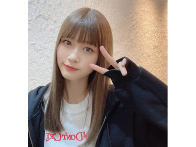 生見愛瑠 眠そうな無防備な顔が可愛すぎ 赤ちゃんのようなモチモチ肌が羨ましい 歌詞検索サイト Utaten ふりがな付