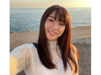 桜井日奈子 女優の顔を脱ぐ 地元の岡山県に帰省し娘に戻った自然体の笑み 歌詞検索サイト Utaten ふりがな付