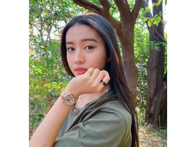 工藤 静香⭐デザイ! ントレジャーフォー・ウフ シルバースカル×革紐