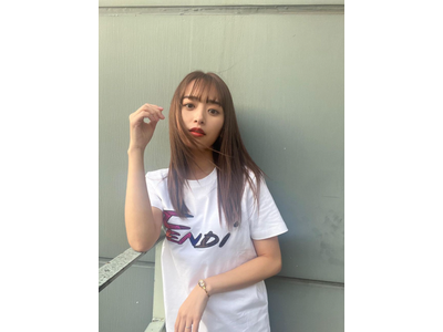 近藤千尋 今日の髪型は 卑弥呼様 台本に頬ずりするうっとり笑顔が可愛すぎ 歌詞検索サイト Utaten ふりがな付