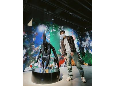 Bts Rm マイクを持つ姿もイヤモニを触る仕草もクール 4日間のlv公演を無事に終了 歌詞検索サイト Utaten ふりがな付