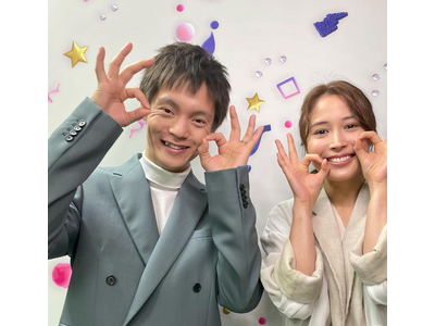 窪田正孝 黒縁メガネが新鮮 地球儀の横でデキる男感がカッコイイ 歌詞検索サイト Utaten ふりがな付