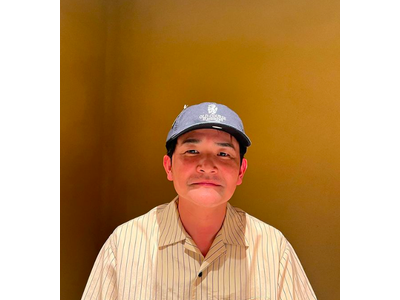 千鳥ノブ 渡辺直美からのプレゼントに 悔しい おじかわいいキャップ姿に反響 歌詞検索サイト Utaten ふりがな付