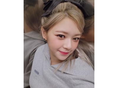 Twice ジョンヨン ガーリーな可愛さが詰まった笑顔にキュンキュン 歌詞検索サイト Utaten ふりがな付