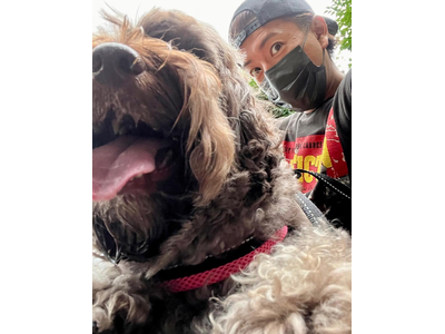 木村拓哉 余裕の1万歩越え アムちゃんからイケメンフェイスをひょっこり 歌詞検索サイト Utaten ふりがな付