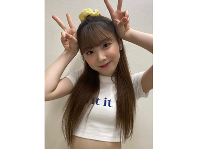Niziu ミイヒ うさちゃんダブルピースにメロメロ アヤカとのウインクもレベチな可愛さ 歌詞検索サイト Utaten ふりがな付