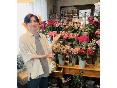 SixTONES・京本大我、花より輝いてる？爽やかな笑みにファン悶絶