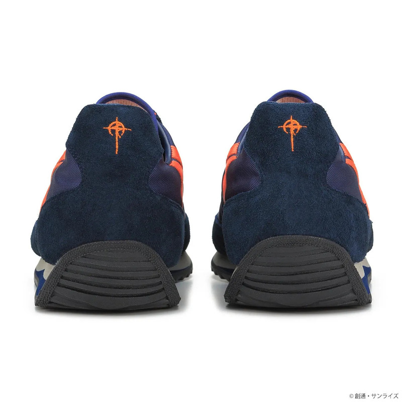 スニーカー背面のマフティーマーク