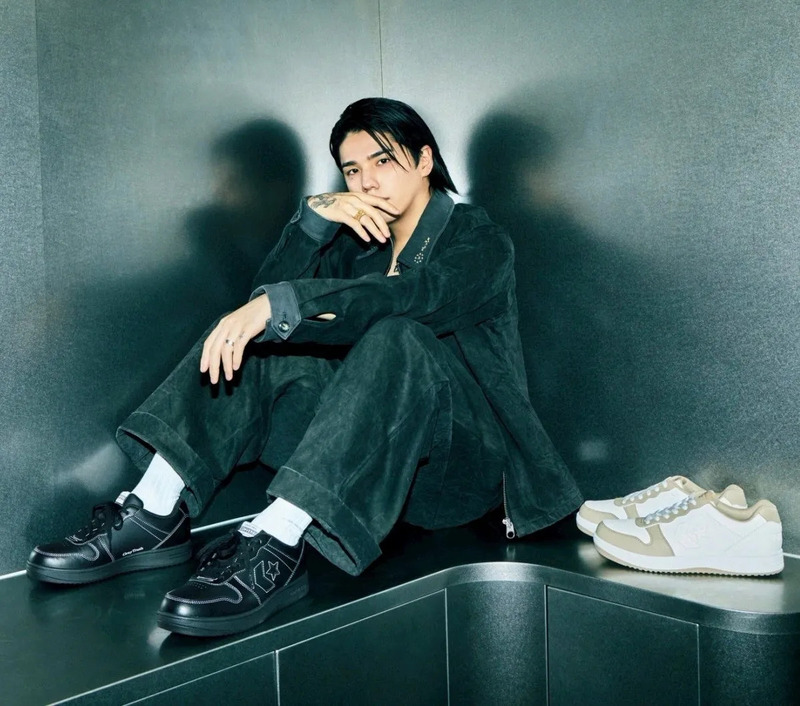 Hiro（MY FIRST STORY）＋CONVERSEコラボスニーカー