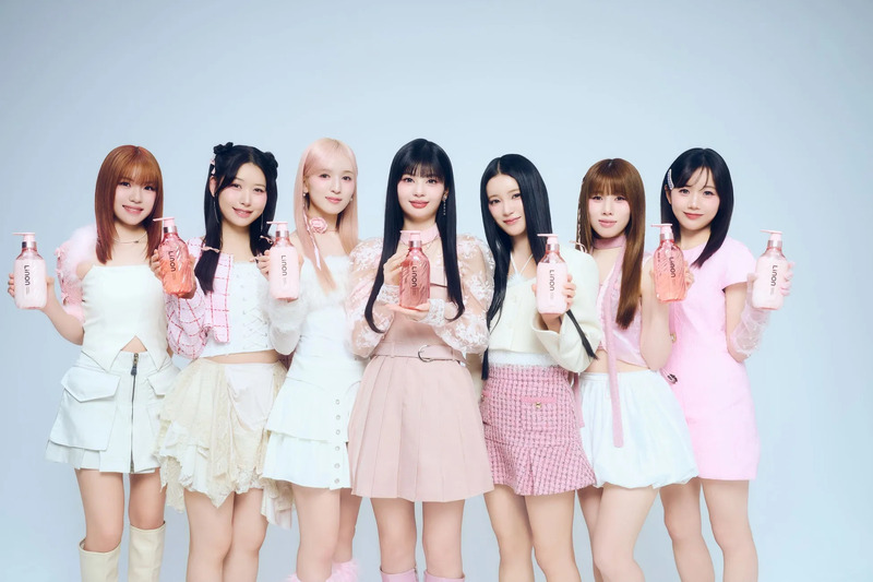 ME:IがLinonボトルを持つ写真