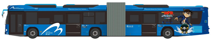 青いバスの側面図。バスには「BAYSIDE BLUE」と書かれており、「名探偵コナン」のキャラクターが描かれている。
