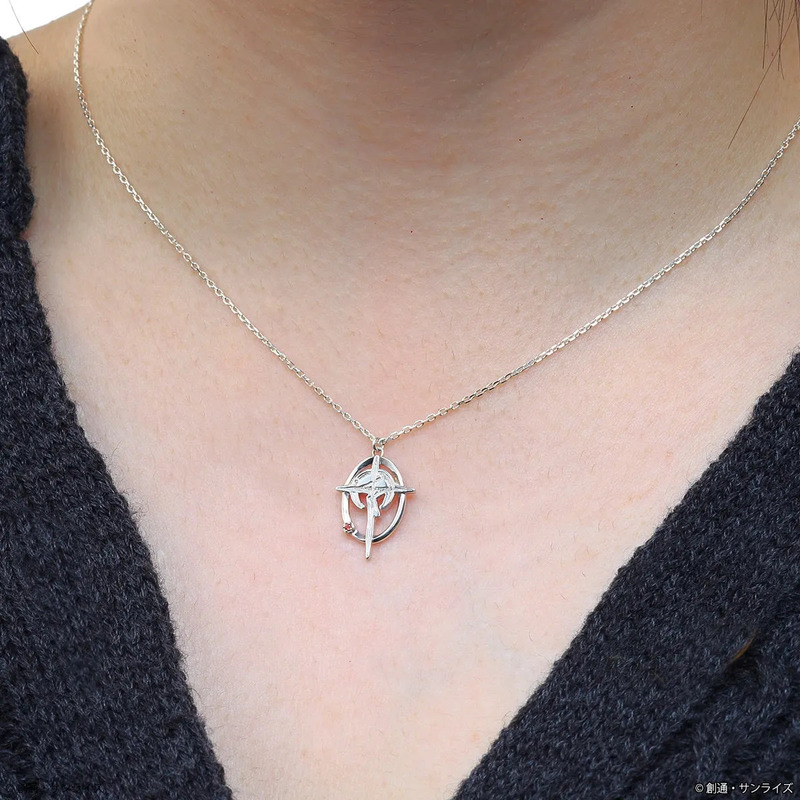 マフティーマーク ネックレス着用イメージ