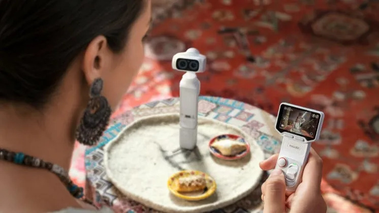 Insta360 Luna Ultraのコンパクトさ