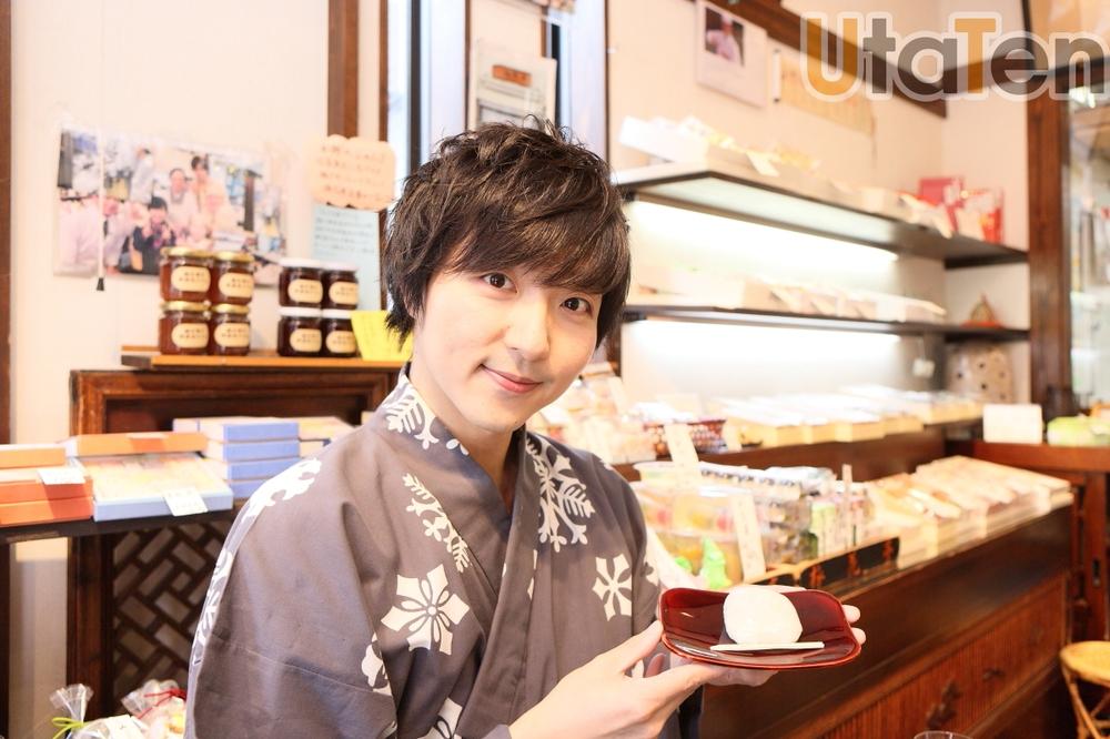 若手イケメン声優 冨沢竜也 神楽坂の和菓子ぶらり お薦め３品とは 歌詞検索サイト Utaten ふりがな付